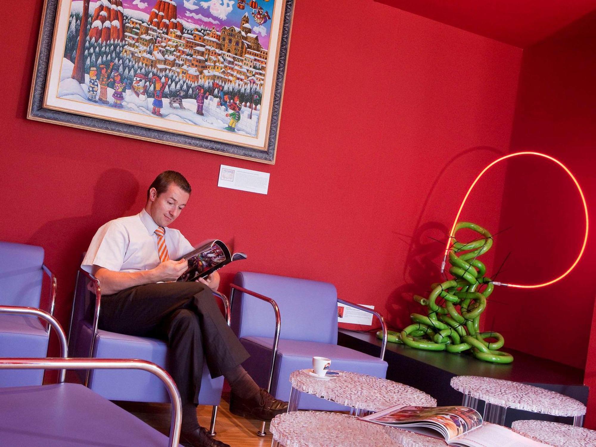 Ibis Styles Le Puy En Velay Hotel Bagian luar foto