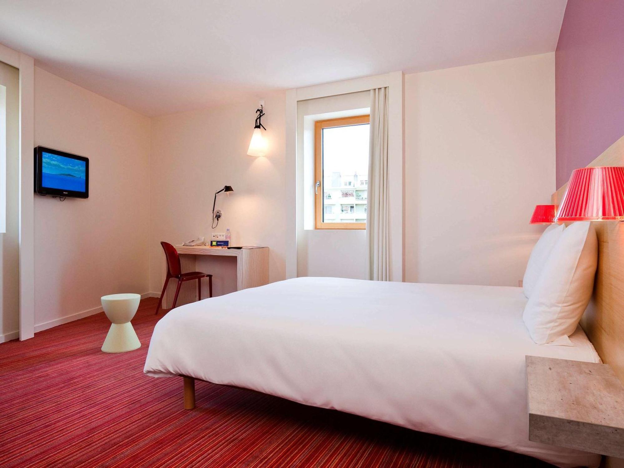 Ibis Styles Le Puy En Velay Hotel Bagian luar foto