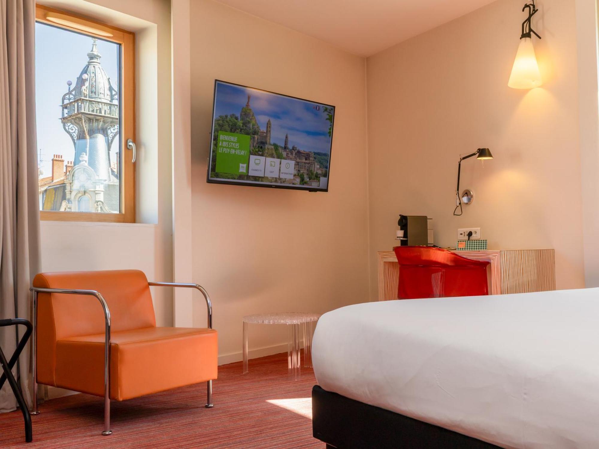 Ibis Styles Le Puy En Velay Hotel Bagian luar foto