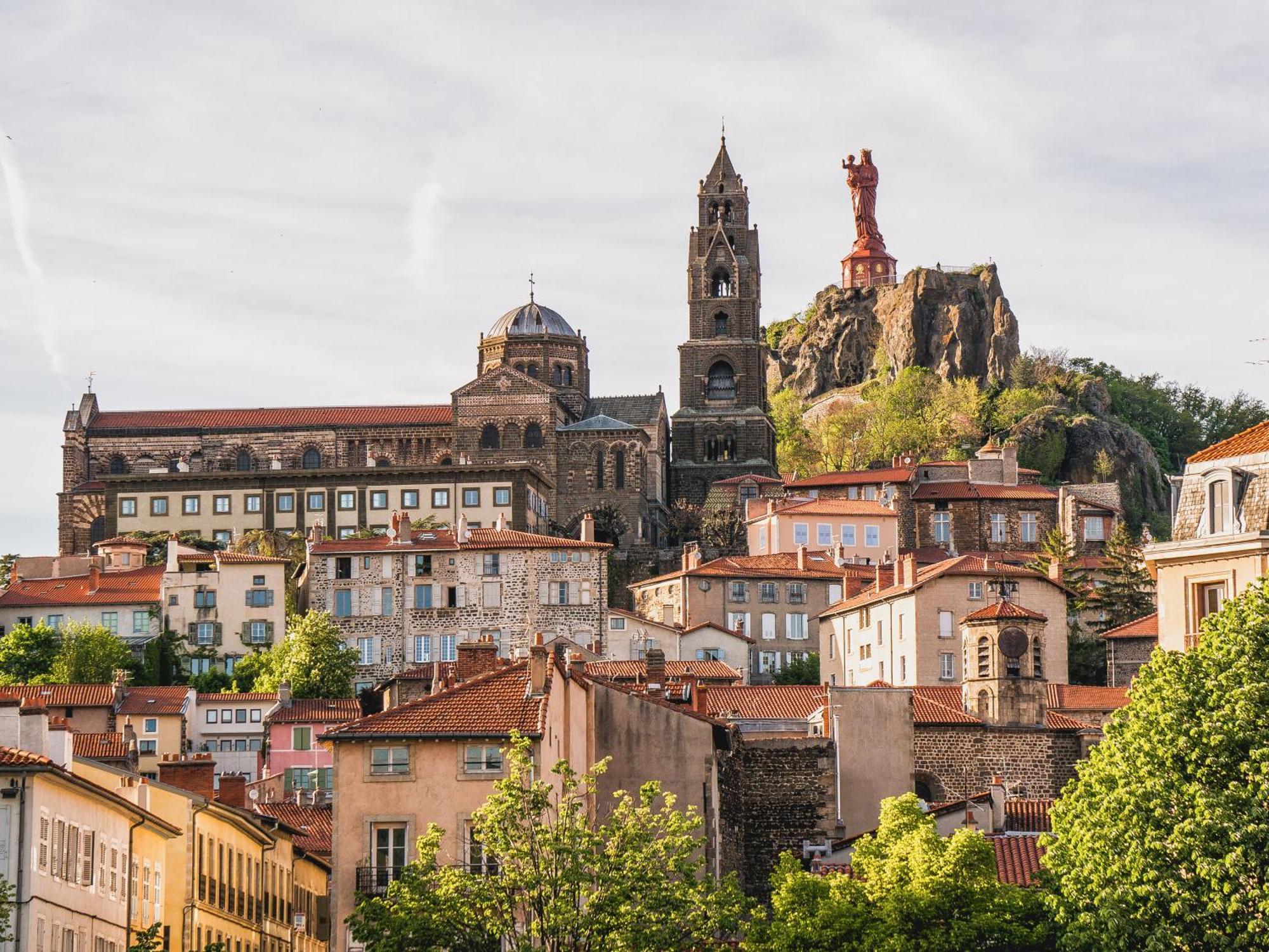 Ibis Styles Le Puy En Velay Hotel Bagian luar foto