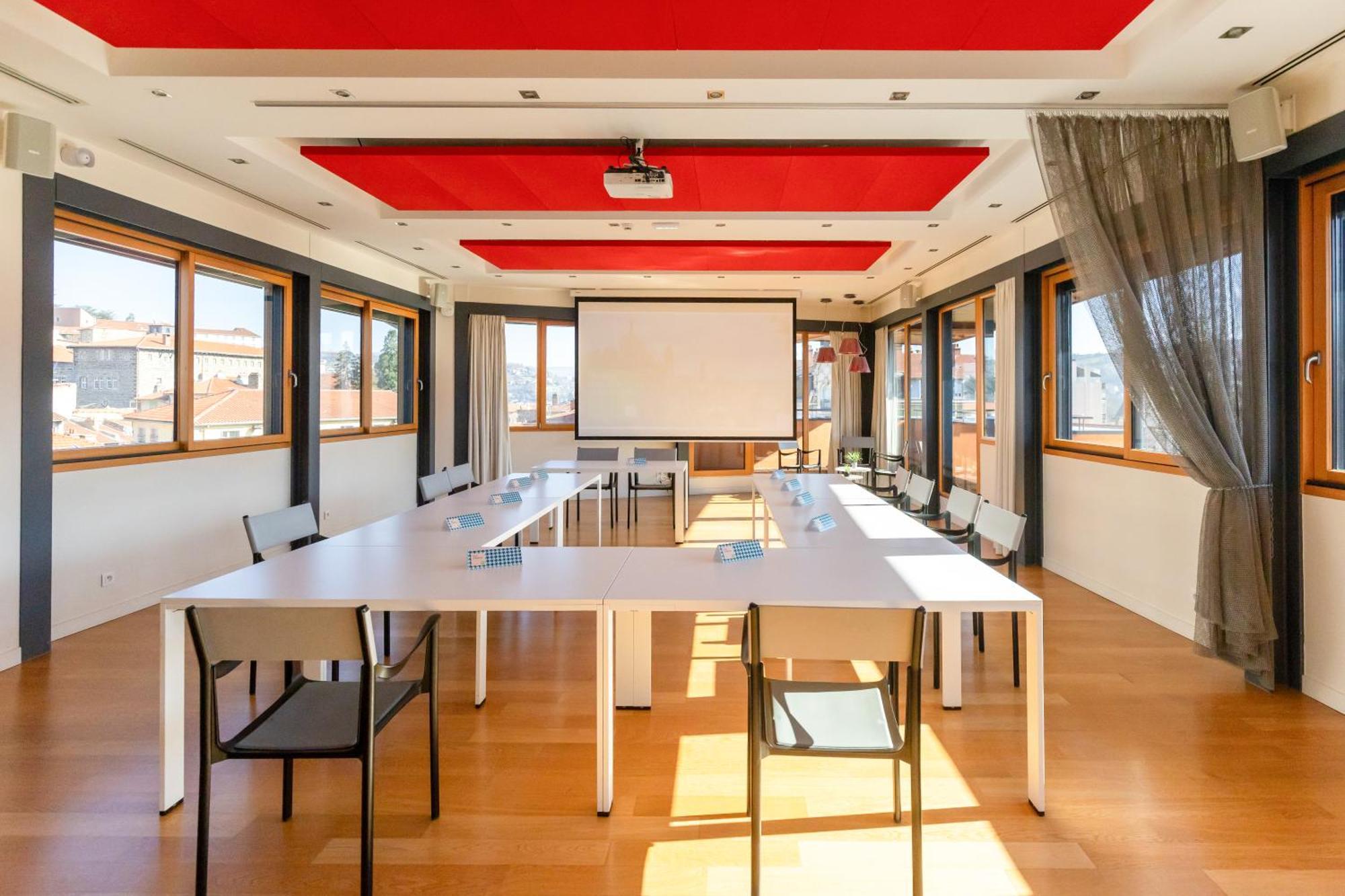 Ibis Styles Le Puy En Velay Hotel Bagian luar foto