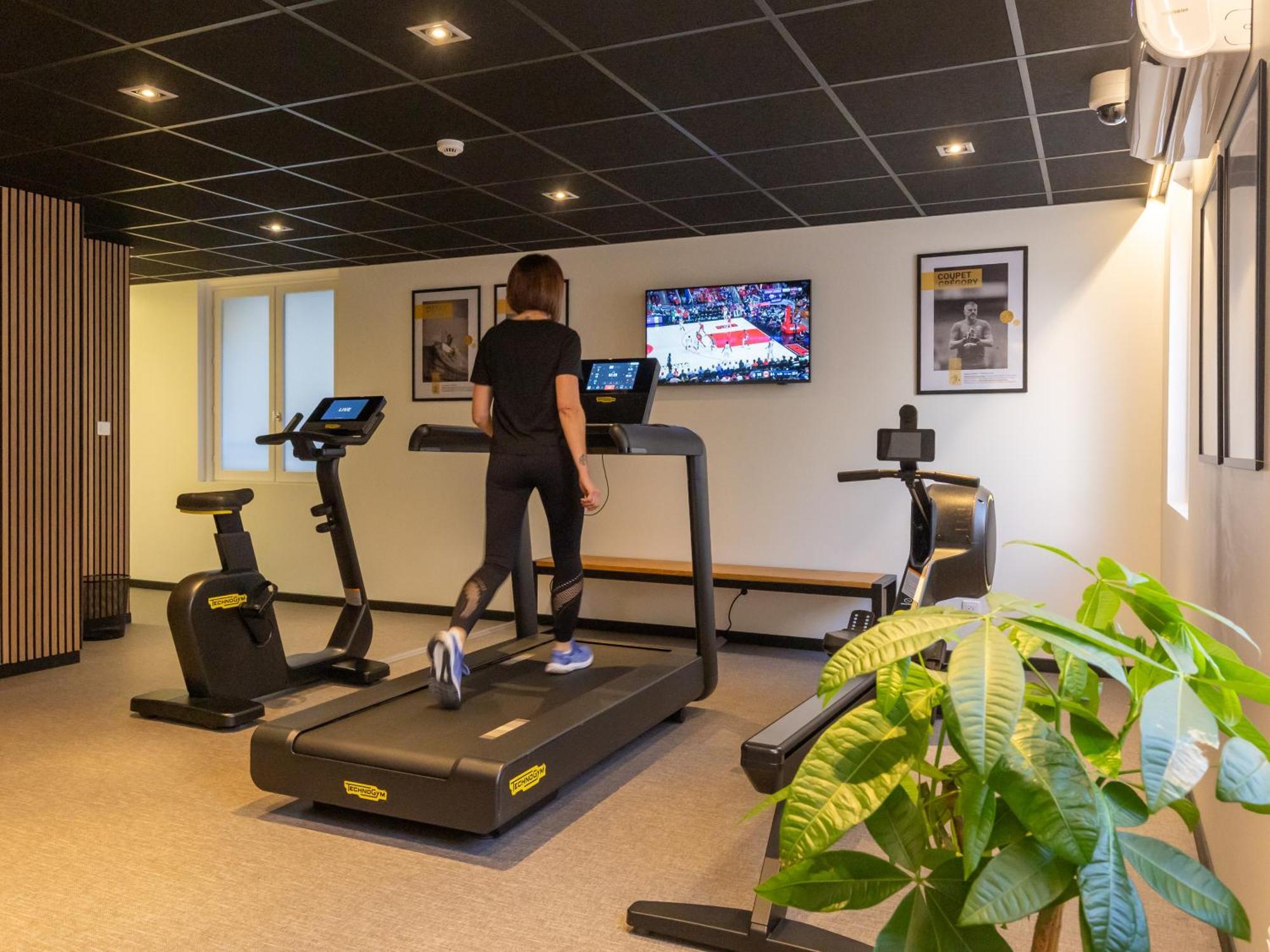 Ibis Styles Le Puy En Velay Hotel Bagian luar foto