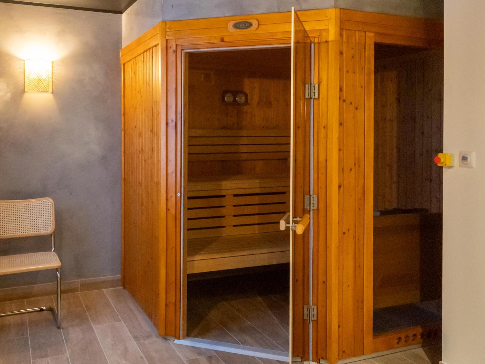Ibis Styles Le Puy En Velay Hotel Bagian luar foto