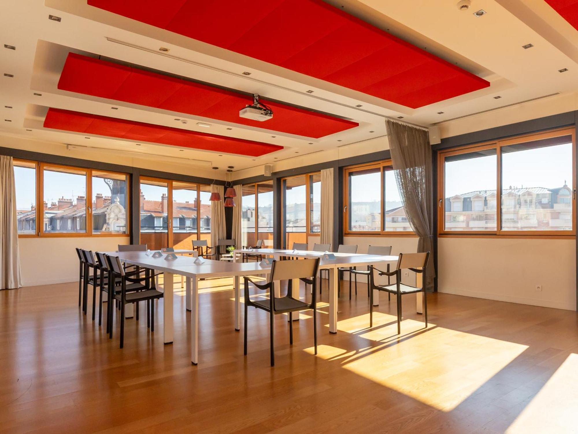 Ibis Styles Le Puy En Velay Hotel Bagian luar foto