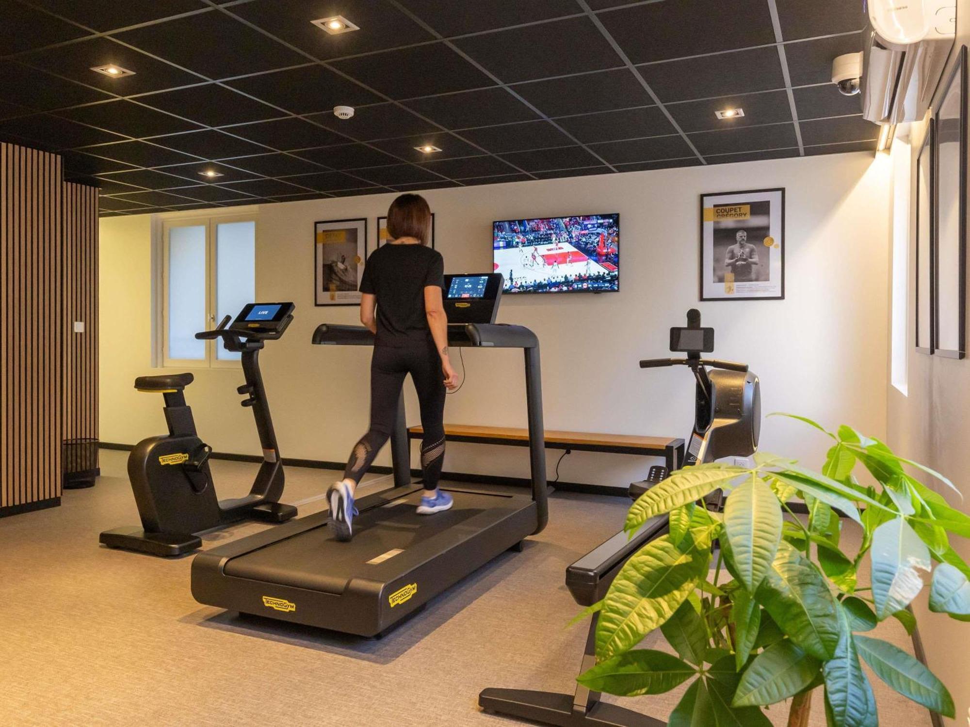 Ibis Styles Le Puy En Velay Hotel Bagian luar foto
