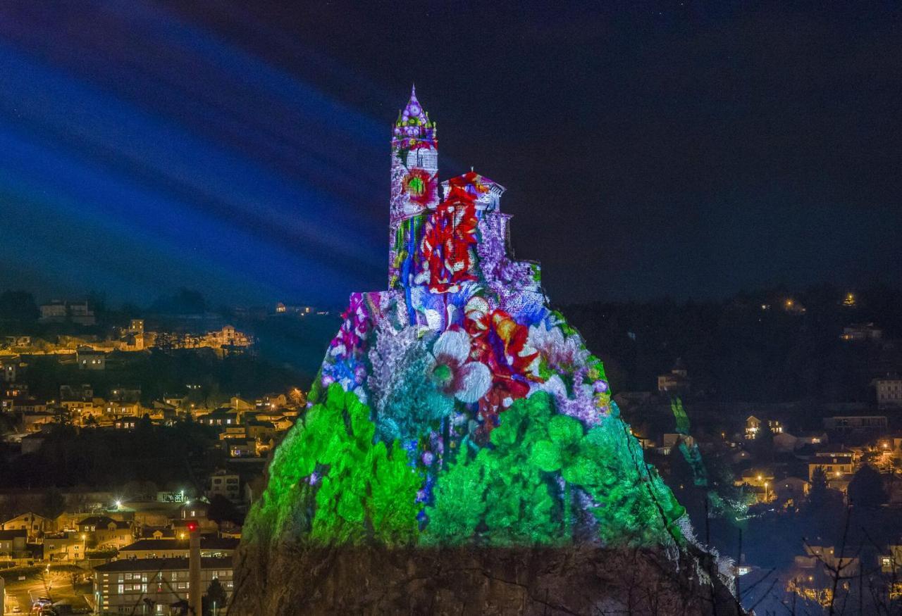 Ibis Styles Le Puy En Velay Hotel Bagian luar foto